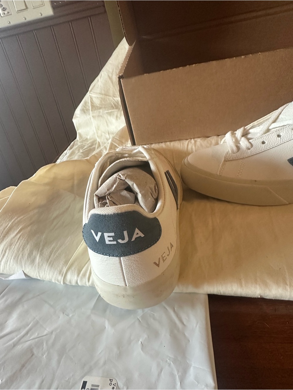 VEJA Campo Extra White California Sneakers Women’s Size 7 - Picture 3 of 4